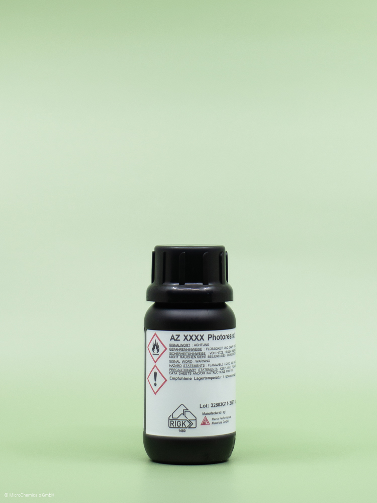 240214_MC_Kunststoffflasche_100ml_schwarz-1.jpg 240214_MC_Kunststoffflasche_100ml_schwarz-1.jpg