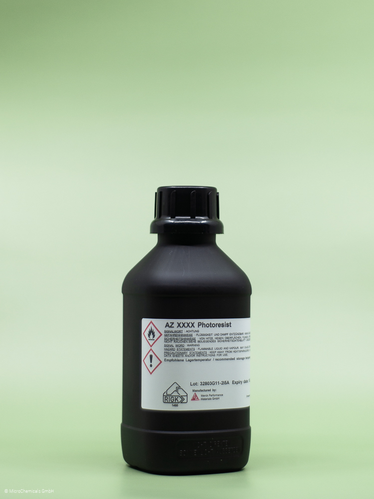 240214_MC_Kunststoffflasche_1L_schwarz-1.jpg 240214_MC_Kunststoffflasche_1L_schwarz-1.jpg